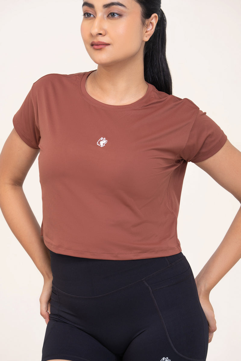 Red Husky Cropped Training Tee — Bronze Brown — detail — studio
