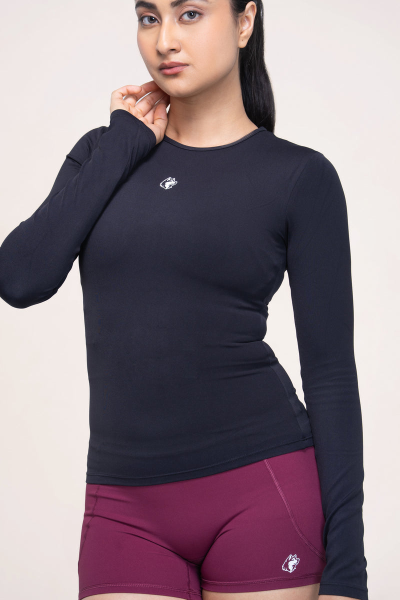 Red Husky Long Sleeve Training Top — Black — detail — studio
