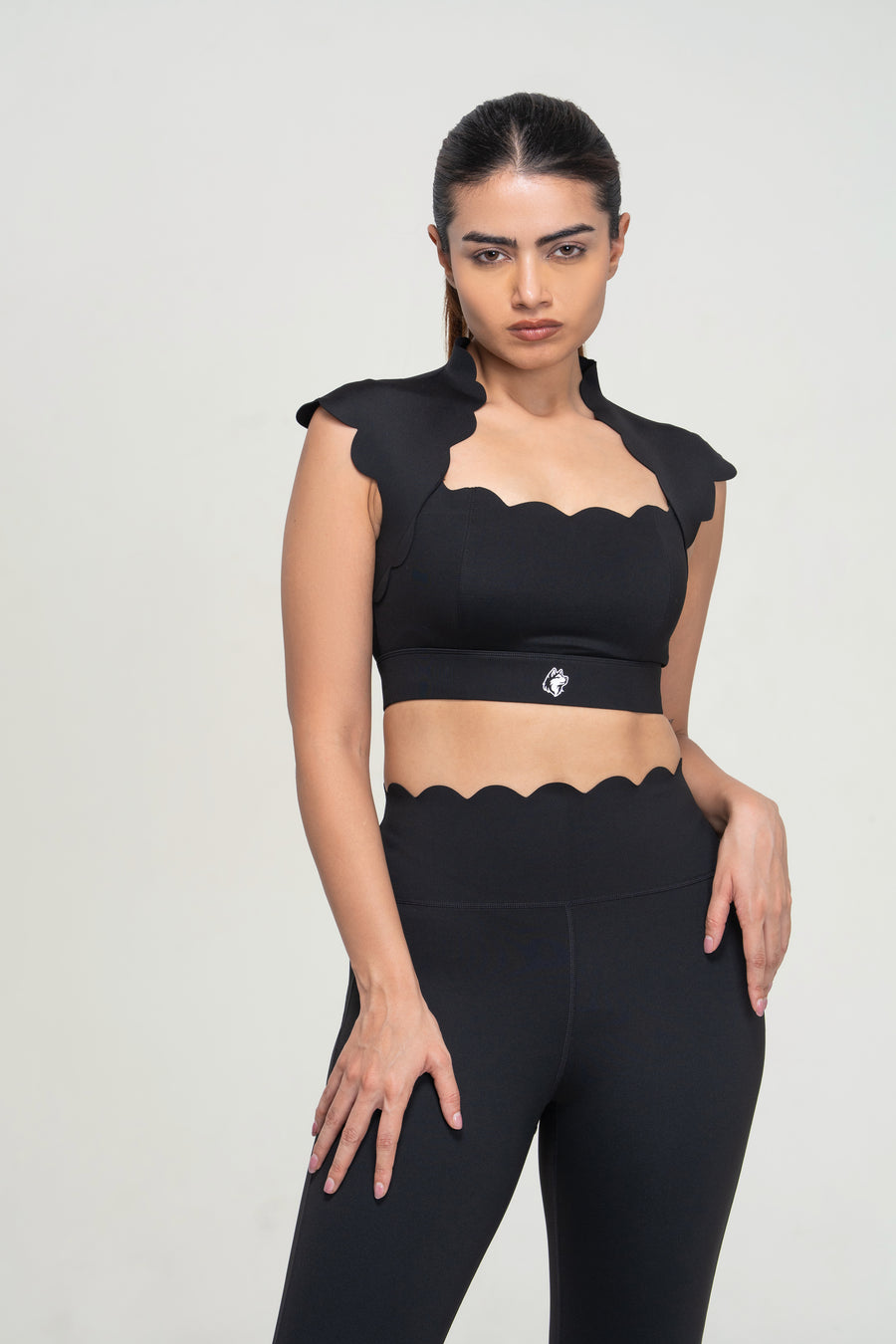 Red Husky Scalloped Yoga Set — Black — detail — studio